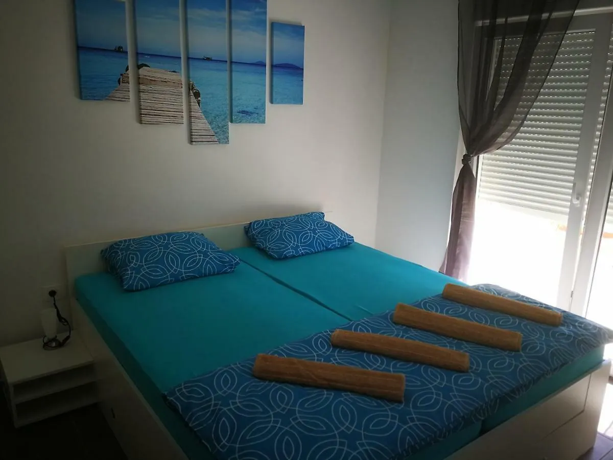 Apartments Erzen Medulin