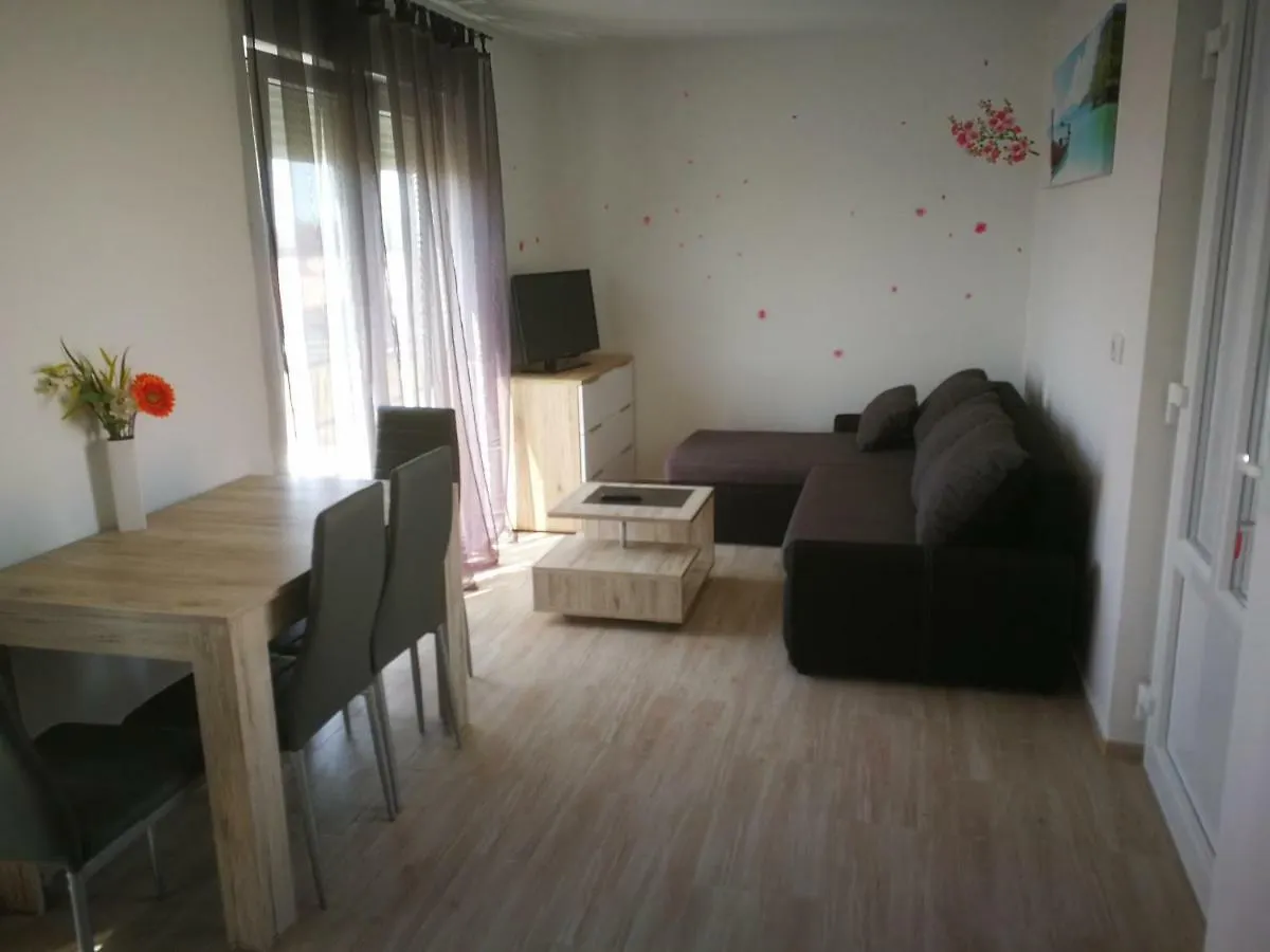 Apartments Erzen Medulin