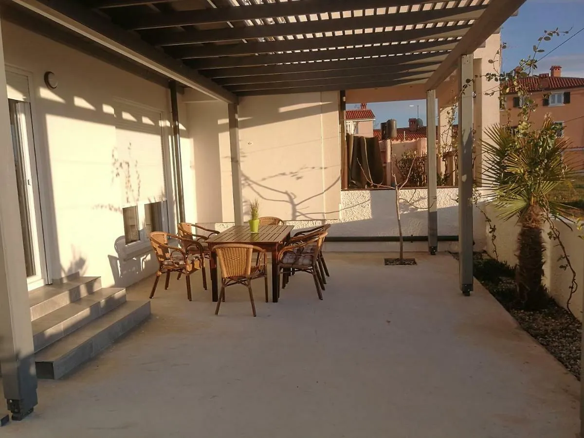 Apartments Erzen Medulin