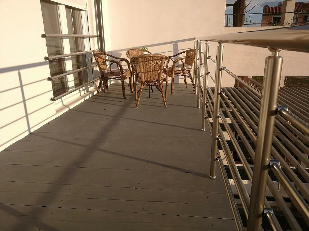 Apartments Erzen Medulin